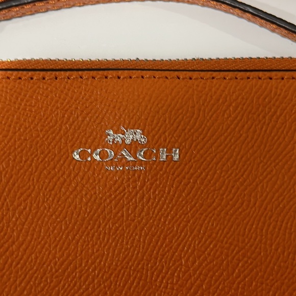 🌸NEW COACH WRISTLET CORNER ZIP-BRIGHT MANDARIN CROSSGRAIN LEATHER NWT. - Picture 3 of 7